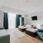 招待所 Red House - Kamienica Blisko Morza 3*