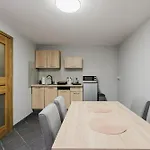 Red House - Kamienica Blisko Morza 3*