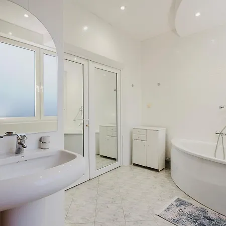 Maison d'hôtes Red House - Kamienica Blisko Morza