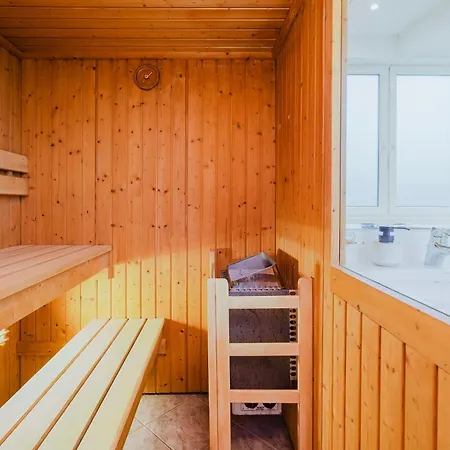 Red House - Kamienica Blisko Morza Gasthof Gdynia