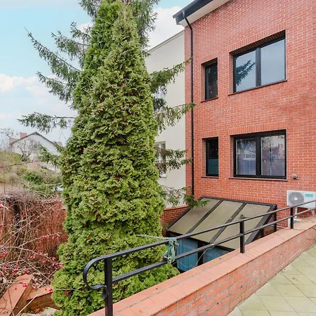 Red House - Kamienica Blisko Morza 3* Gdynia