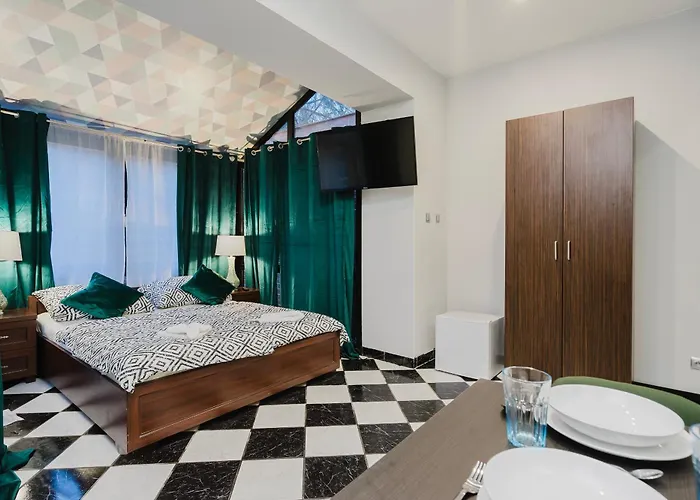 Red House - Kamienica Blisko Morza Penzion Gdyně