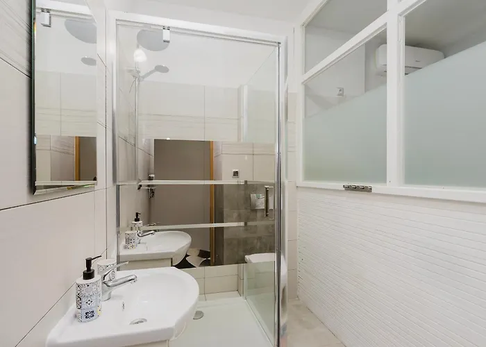 Red House - Kamienica Blisko Morza Penzion Gdyně