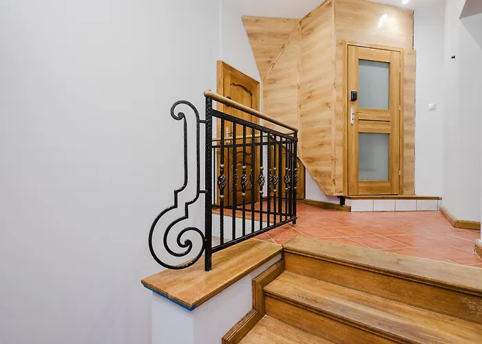 Red House - Kamienica Blisko Morza Penzion