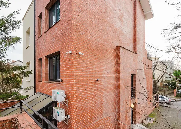 Red House - Kamienica Blisko Morza Penzion 3*