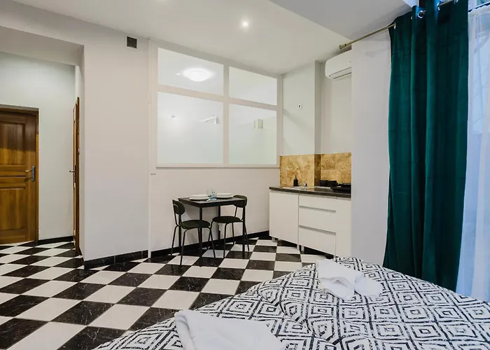 Penzion Red House - Kamienica Blisko Morza Gdyně